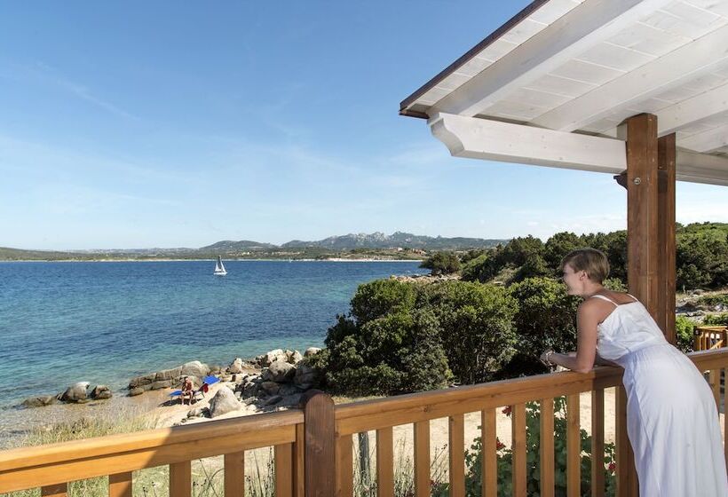 هتل Isola Dei Gabbiani Land Of Water