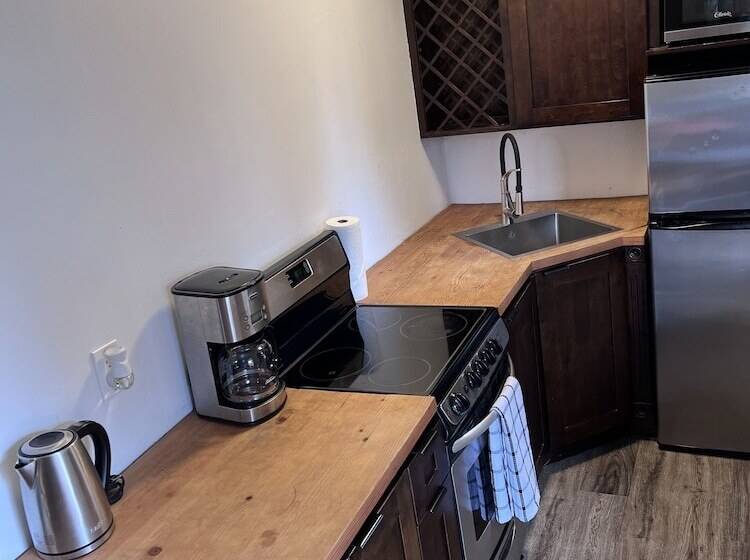 هتل Park Sands Beach Resort