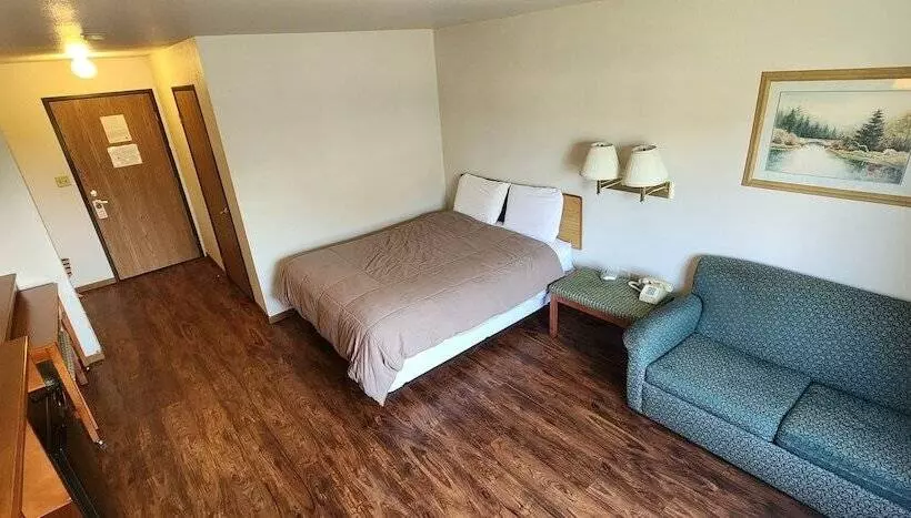 Hotelli Plymouth Inn