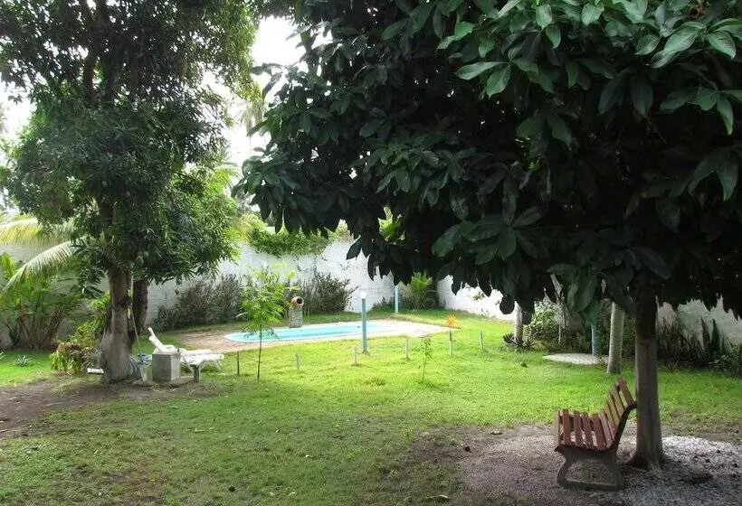 Hotelli Pousada Das Acacias
