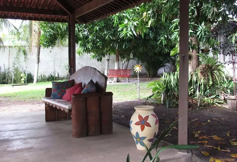 Hotelli Pousada Das Acacias