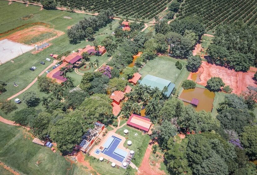 Сельский отель Fazenda Recanto Shangri Lá