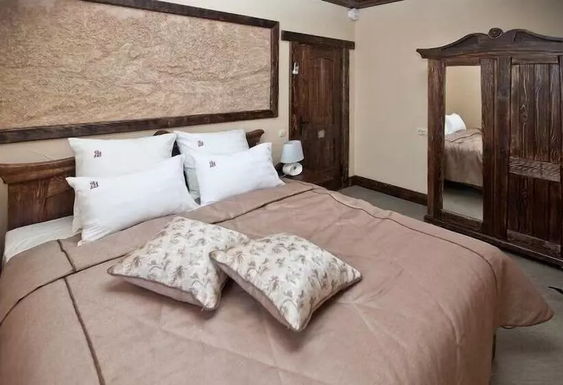 Hotelli Usadba Dobrolubovo