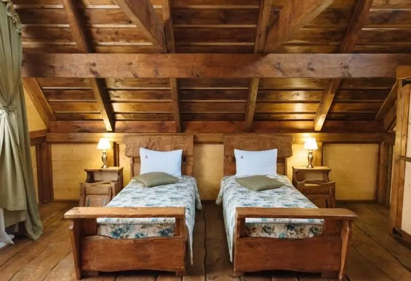 Hotelli Usadba Dobrolubovo