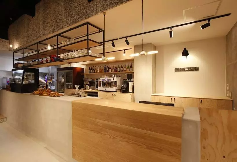 Knut   Hostel