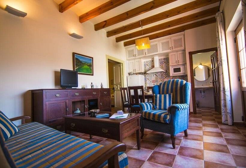 La Casa De Las Titas