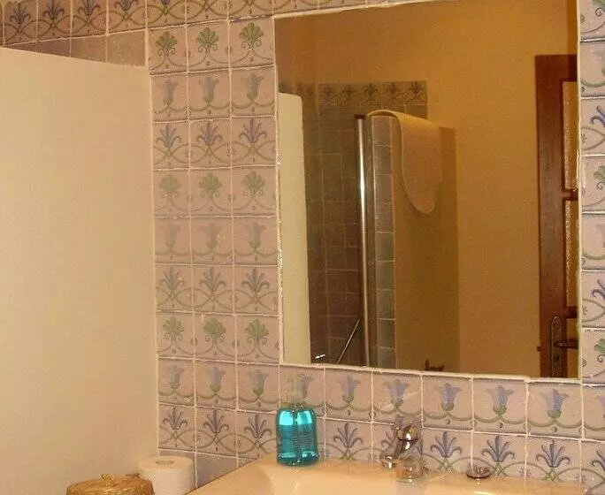 La Casa De Las Titas