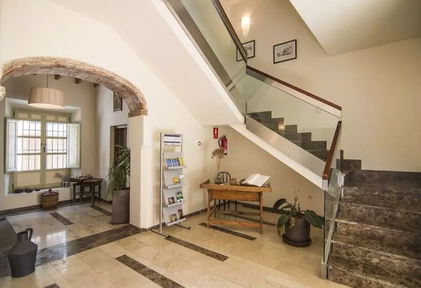 La Casa De Las Titas