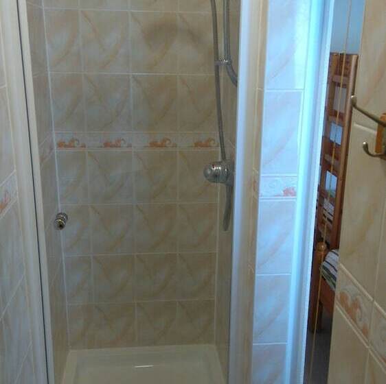 膳宿费 Driftwood B&b