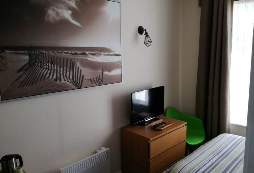 膳宿费 Driftwood B&b