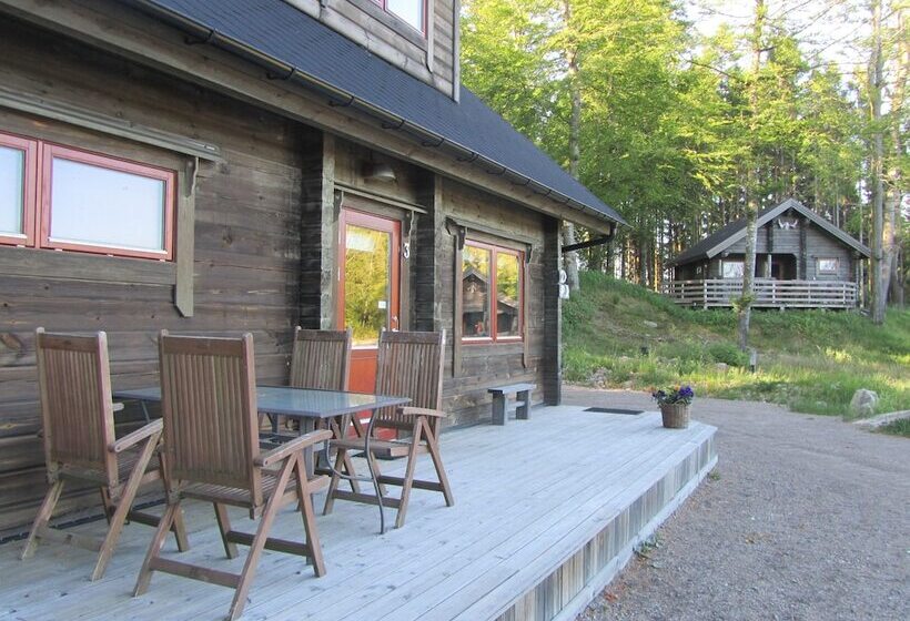 استراحتگاه Stugby Ullared Paradise