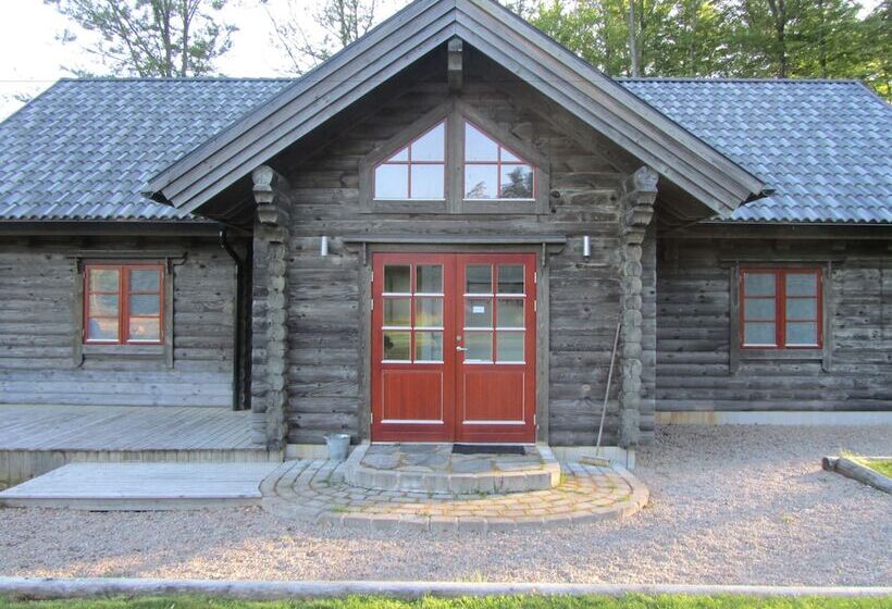 استراحتگاه Stugby Ullared Paradise