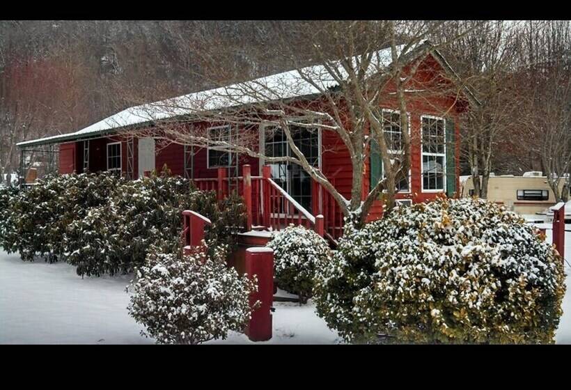Smoky View Cottages & Rv Resorts