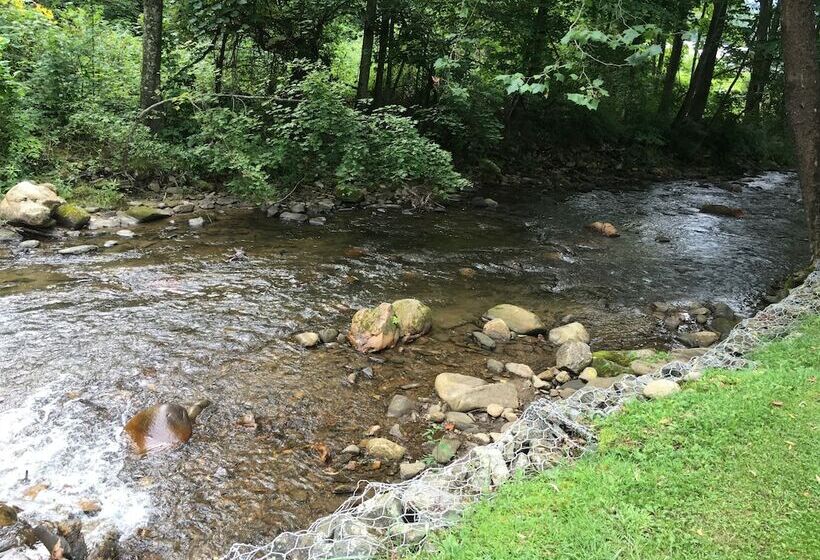 Smoky View Cottages & Rv Resorts