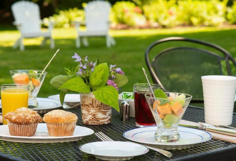 مبيت وإفطار Village Inn