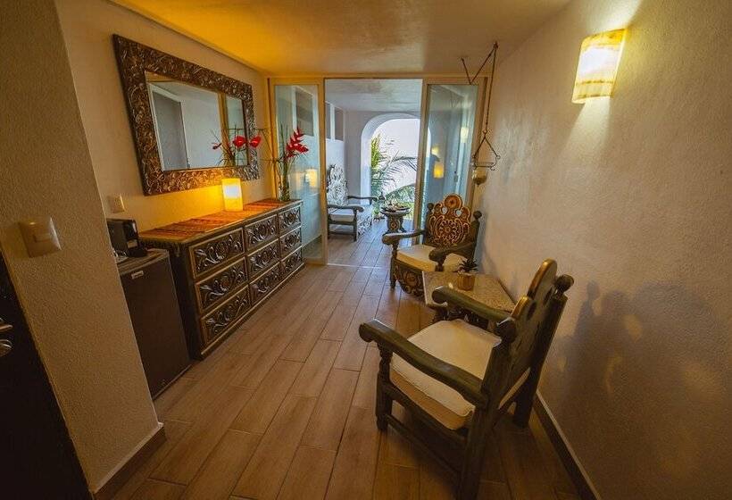 مسافرخانه Espuma Hotel   Adults Only