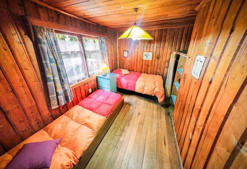 Hostal La Maison