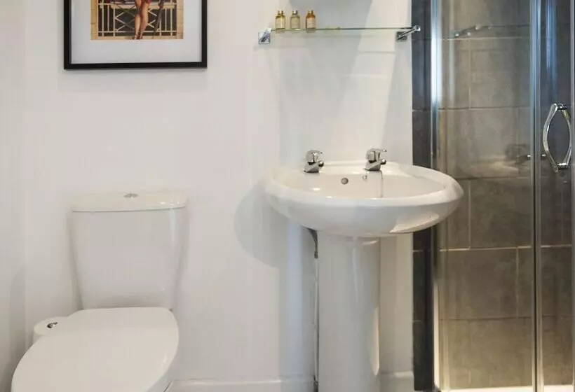 簡易ホテル The Porterhouse