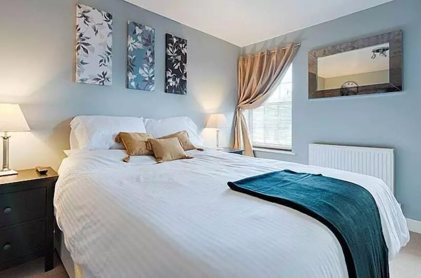 簡易ホテル The Porterhouse