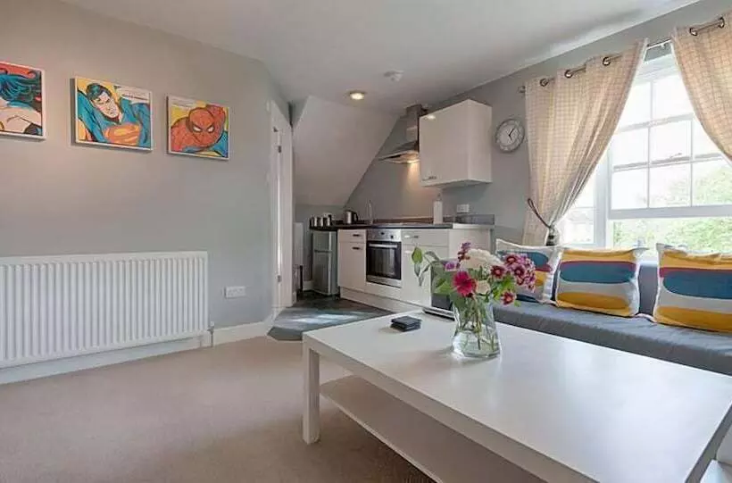 簡易ホテル The Porterhouse