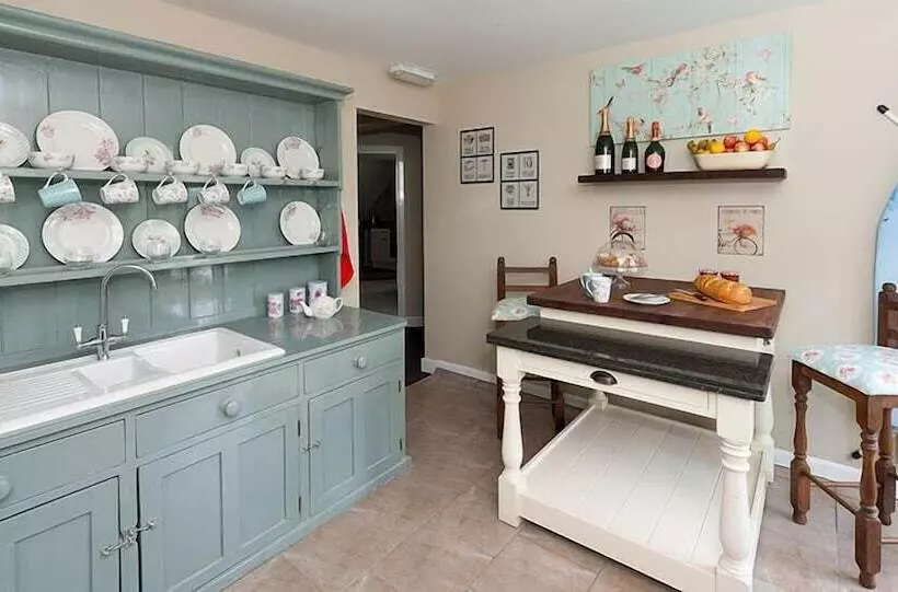 簡易ホテル The Porterhouse