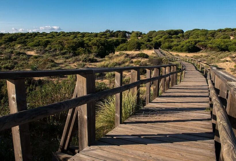 هتل Apartamentos Costaluz Punta Umbria