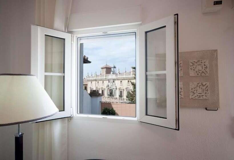 هتل Apartamentos Río Darro