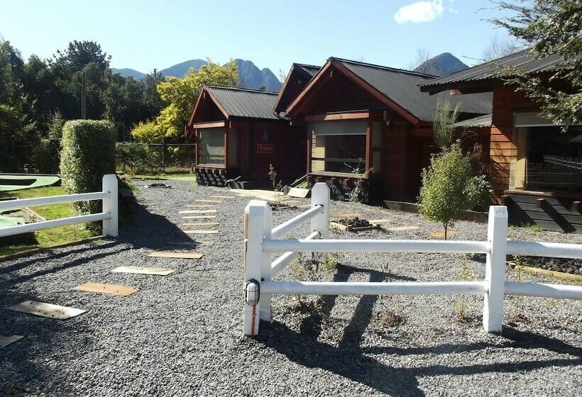 هتل Boutique Borde Estero Pucón