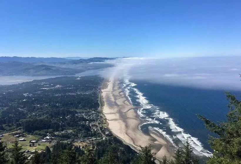 Hotelli Coast Cabins