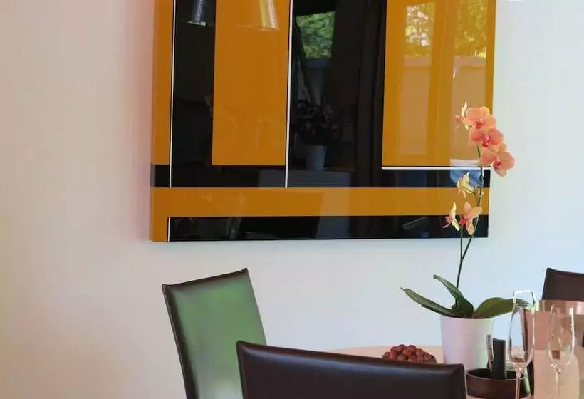 Hotelli Coast Cabins