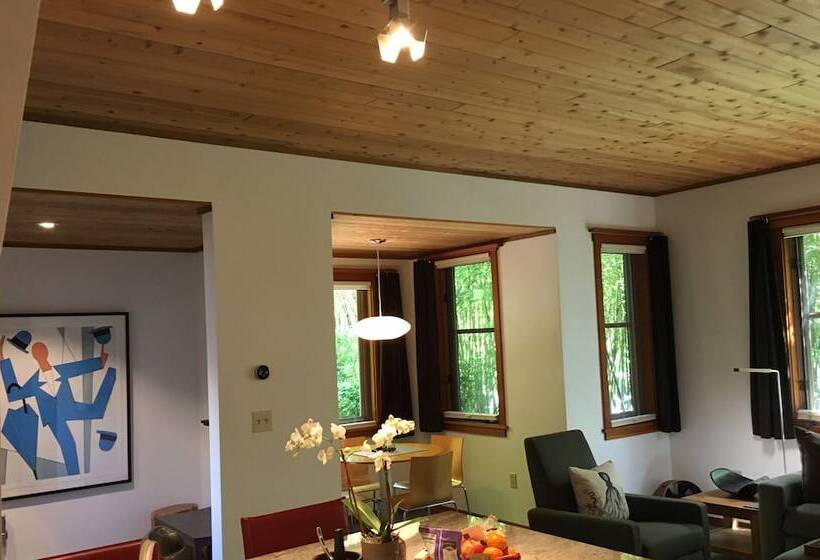 Szálloda Coast Cabins