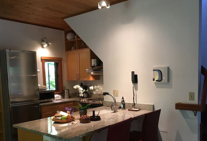 Szálloda Coast Cabins