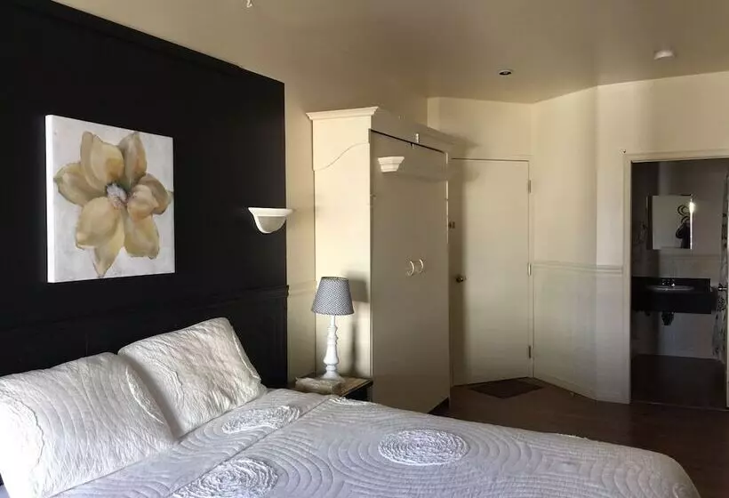 Hotelli Hôtel Econo Confort