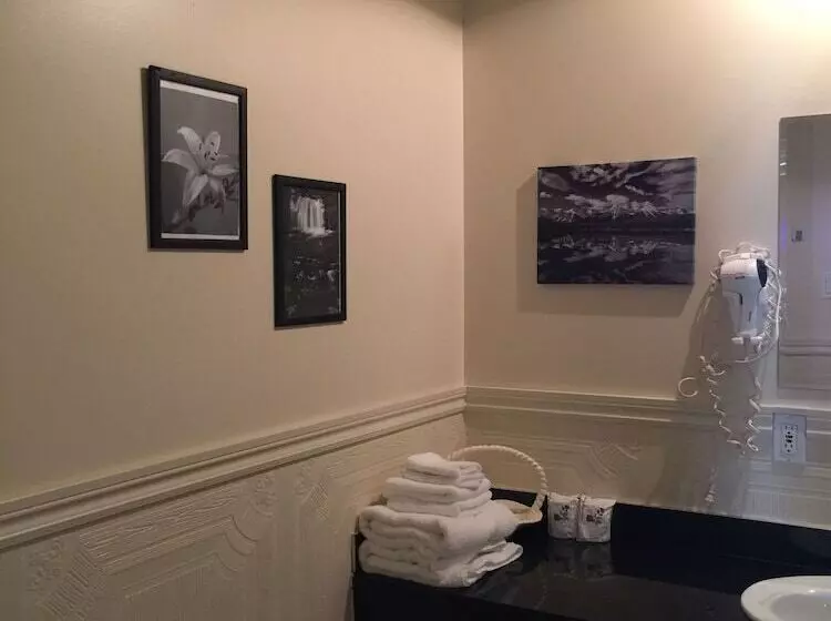 Hotelli Hôtel Econo Confort