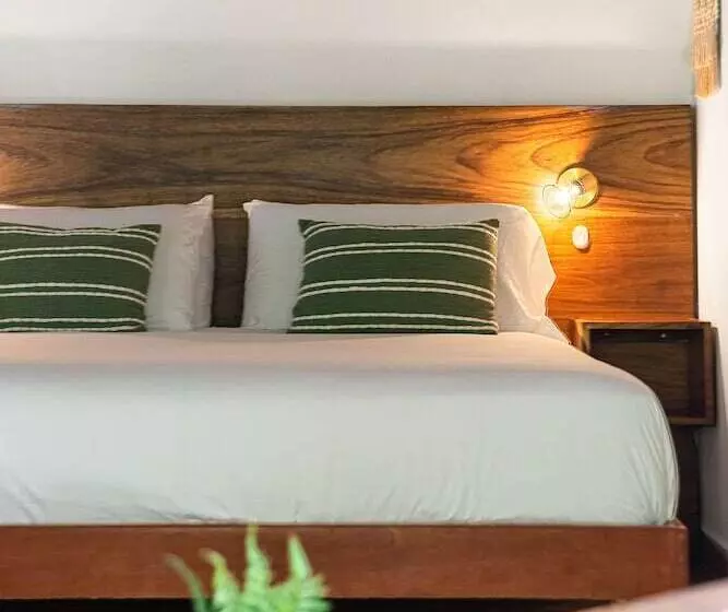 Hotelli Makanas Beach Bungalows