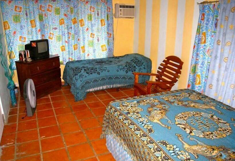 Hotel Panama Divers & Octopus Garden Dive Center