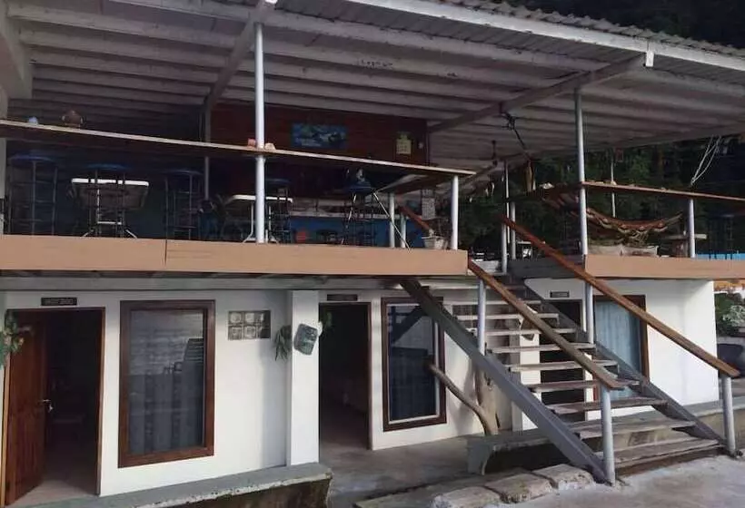 Hotelli Panama Divers & Octopus Garden Dive Center