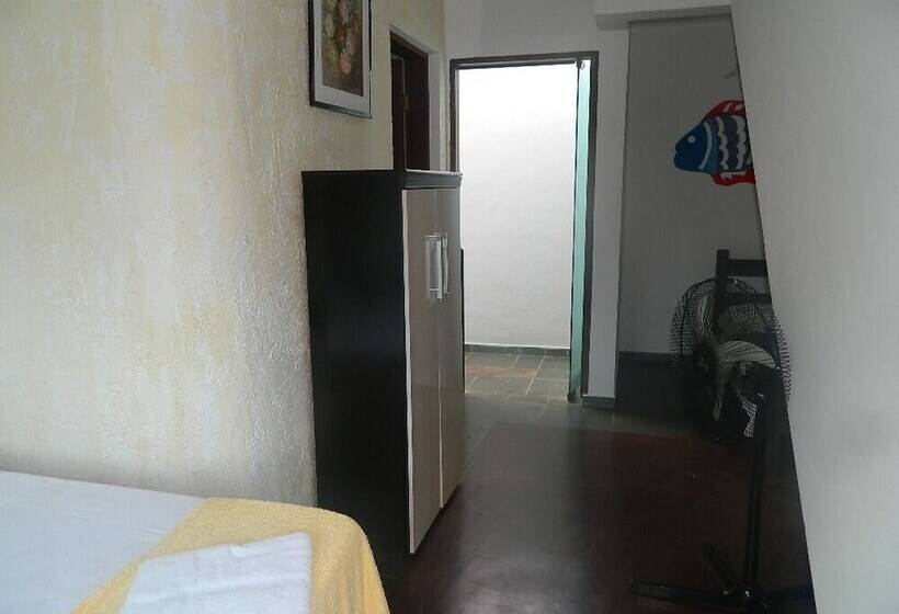 ホテル Pousada Econosco