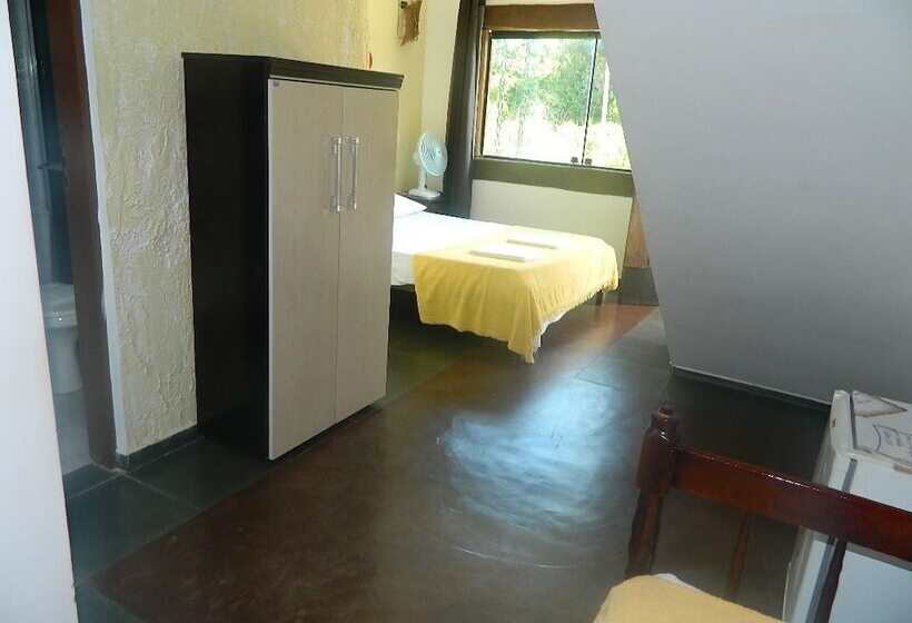 ホテル Pousada Econosco