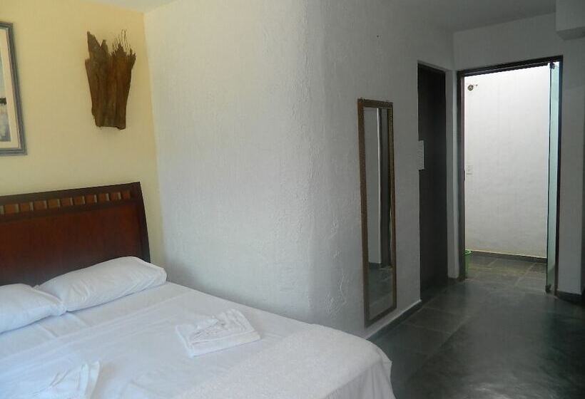 ホテル Pousada Econosco