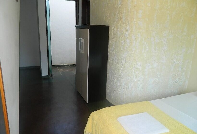 ホテル Pousada Econosco