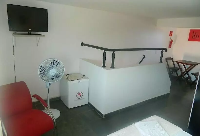 Hotelli Pousada Econosco