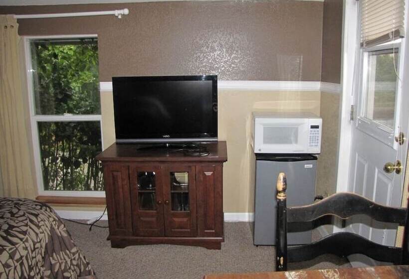 فندق White House Inn On The Waterfront