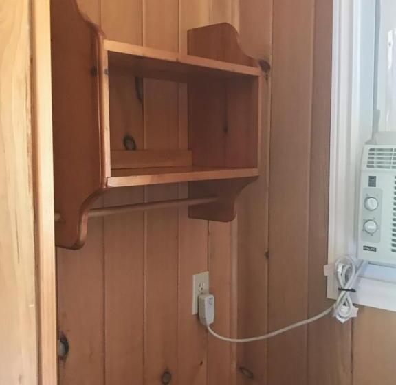 Hush Lodge And Cottages