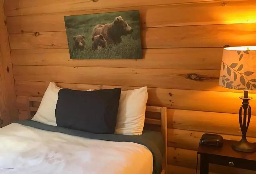 Hush Lodge And Cottages