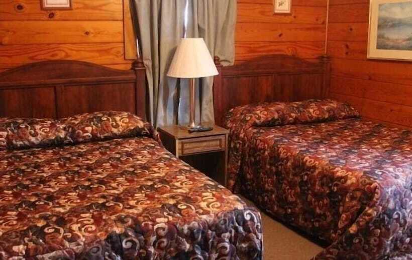 Motelli Aurora's Kentucky Lake Cottages