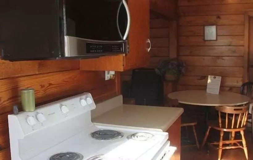 モーテル Aurora's Kentucky Lake Cottages
