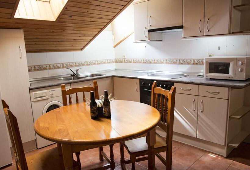 Пансион Apartamentos Casa Rubén