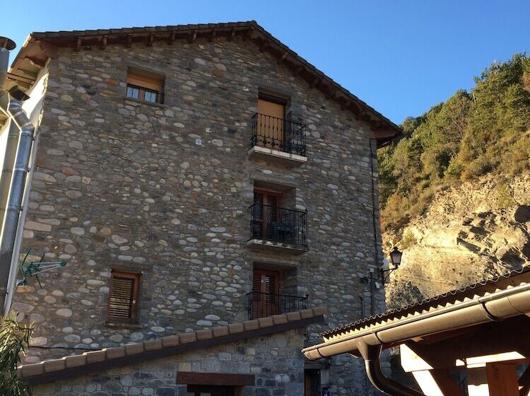 Пансион Apartamentos Casa Rubén