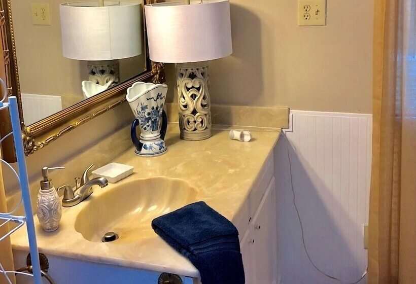 ペンション Greenock Manor